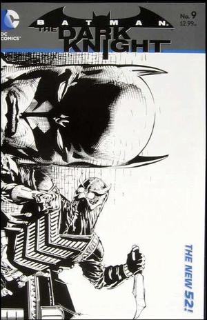 [Batman: The Dark Knight (series 2) 9 (variant wraparound sketch cover)]