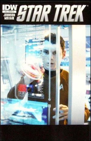 [Star Trek (series 5) #13 (Retailer Incentive Cover B - photo)]