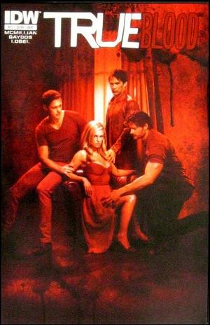 [True Blood (series 2) #11 (subscription cover - photo)]