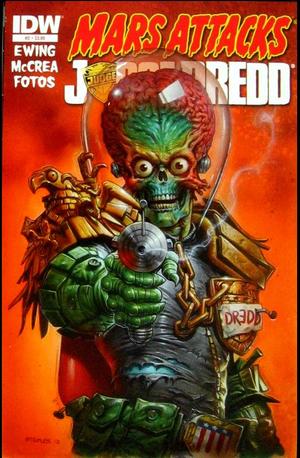 [Mars Attacks Judge Dredd #2 (regular cover - Greg Staples)]