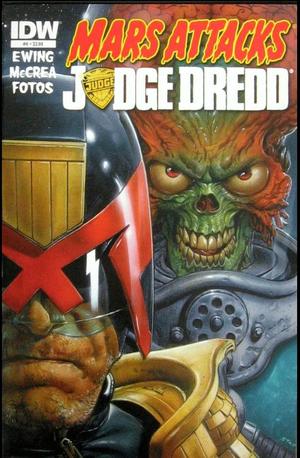 [Mars Attacks Judge Dredd #4 (regular cover - Greg Staples)]