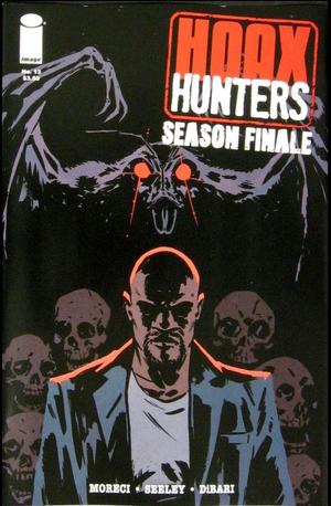 [Hoax Hunters #13 (Cover A - Michael Walsh)]