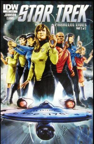 [Star Trek (series 5) #30 (regular cover - Cat Staggs)]