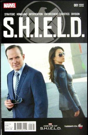 [S.H.I.E.L.D. (series 4) No. 1 (variant Marvel's Agents of S.H.I.E.L.D. photo cover)]