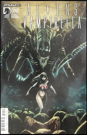 [Aliens / Vampirella #1 (Cover A - Gabriel Hardman)]