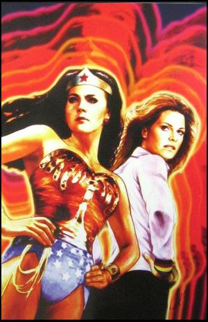 [Wonder Woman '77 Meets the Bionic Woman #1 (Cover E - Cat Staggs Virgin Incentive)]
