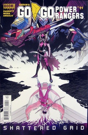 [Go Go Power Rangers #11 (regular cover - Dan Mora)]