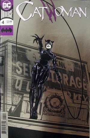 [Catwoman (series 5) 4 (standard foil cover - Joelle Jones)]