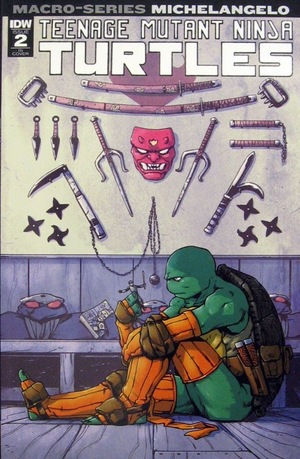[Teenage Mutant Ninja Turtles Macro-Series #2: Michelangelo (Retailer Incentive Cover - Michael Dialynas)]