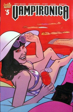 [Vampironica #5 (Cover A - Greg Smallwood) ]