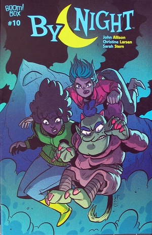 [By Night #10 (regular cover - Christine Larsen)]