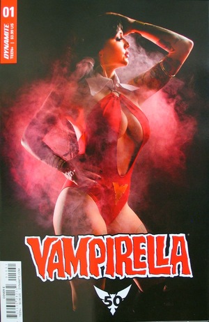 [Vampirella (series 8) #1 (Cover E - cosplay)]