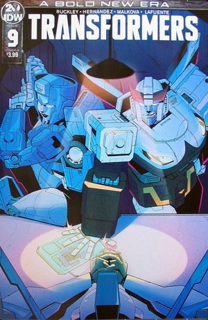 [Transformers (series 3) #9 (Cover B - Priscilla Tramontano)]