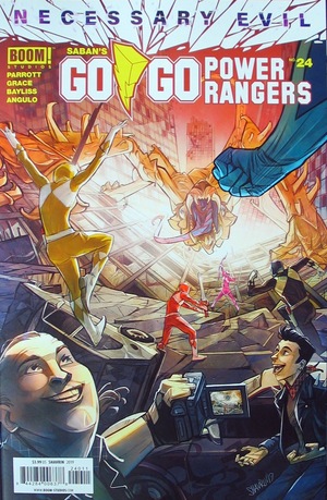 [Go Go Power Rangers #24 (regular cover - Ivan Shavrin)]