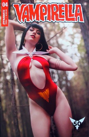 [Vampirella (series 8) #4 (Cover E - Cosplay)]