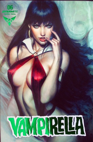 [Vampirella (series 8) #6 (Retailer Incentive Green Foil Cover - Artgerm)]