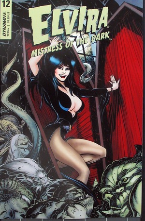 [Elvira Mistress of the Dark (series 2) #12 (Cover A - Tom Mandrake)]