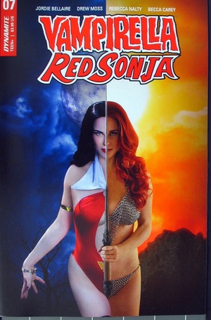 [Vampirella / Red Sonja #7 (Cover D - Cosplay)]