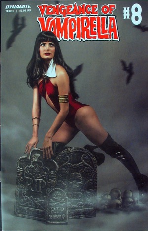 [Vengeance of Vampirella (series 2) #8 (Cover D - Cosplay)]