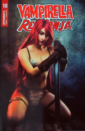 [Vampirella / Red Sonja #10 (Cover D - Cosplay)]