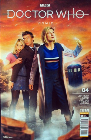 [Doctor Who (series 6) #4 (Cover B - photo)]