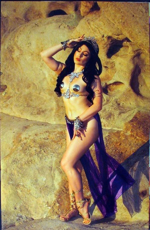 [Dejah Thoris (series 3) #12 (Retailer Incentive Virgin Cosplay Cover)]