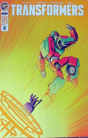 [Transformers (series 3) #32 (Retailer Incentive Cover - Winston Chan)]