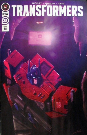 [Transformers (series 3) #38 (Retailer Incentive Cover - Livio Ramondelli)]