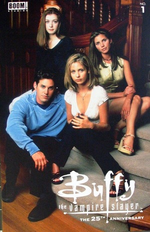 [Buffy the Vampire Slayer - 25th Anniversary Special #1 (variant Buffy & Scoobies photo cover)]