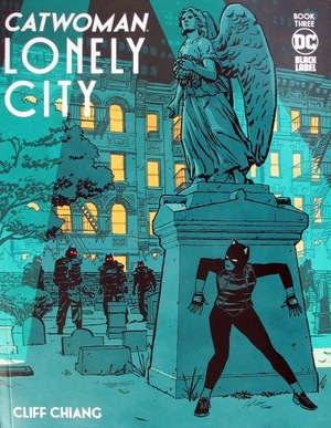 [Catwoman: Lonely City 3 (standard cover - Cliff Chiang)]