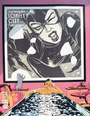 [Catwoman: Lonely City 3 (variant cover - Annie Wu)]