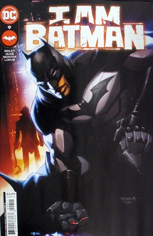 [I Am Batman 9 (standard cover - Stephen Segovia)]