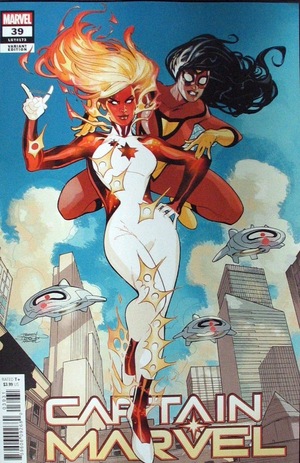 [Captain Marvel (series 11) No. 39 (variant cover - Terry & Rachel Dodson)]