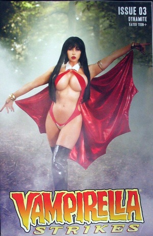 [Vampirella Strikes (series 3) #3 (Cover E - Cosplay)]