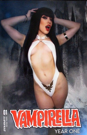 [Vampirella: Year One #1 (Cover E - Cosplay)]