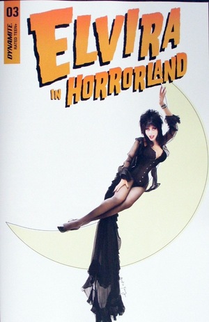 [Elvira in Horrorland #3 (Cover D - Photo)]