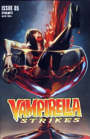 [Vampirella Strikes (series 3) #5 (Cover B - Stephen Segovia)]