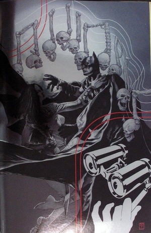 [Detective Comics 1064 (variant foil 1:50 cover - J.H. Williams III)]