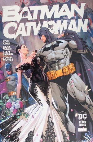 [Batman / Catwoman (HC, variant wraparound cover)]