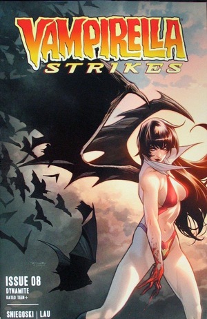 [Vampirella Strikes (series 3) #8 (Cover B - Stephen Segovia)]
