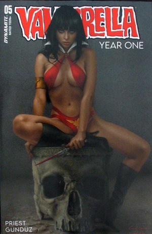 [Vampirella: Year One #5 (Cover C - Celina)]