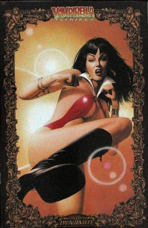 [Vampirella Strikes (series 3) #10 (Cover F - Mike Mayhew Modern Icon Incentive)]