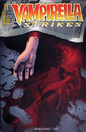 [Vampirella Strikes (series 3) #11 (Cover D - Jonathan Lau)]