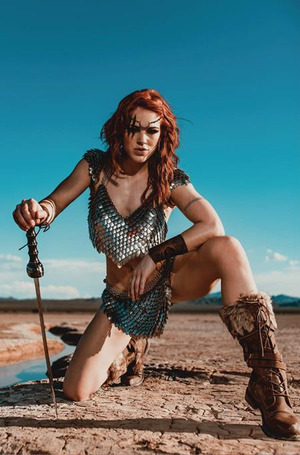 [Red Sonja: Noir #1 (Cover G - Cosplay Full Art Incentive)]